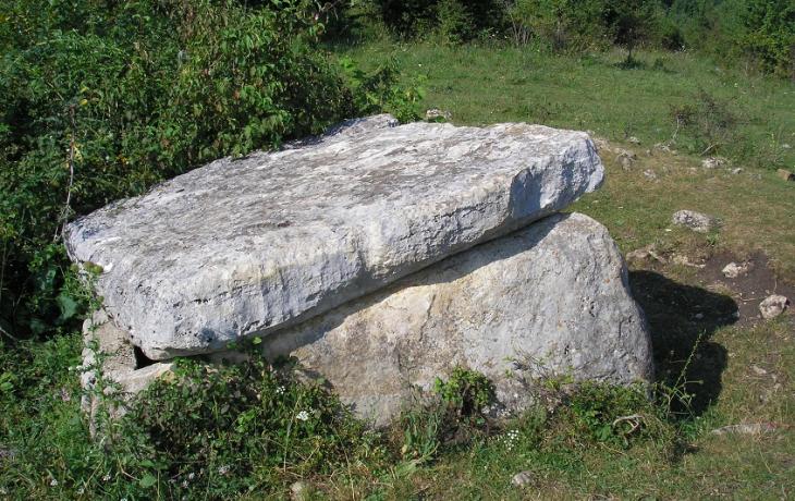 Дольмены, Кизинка
