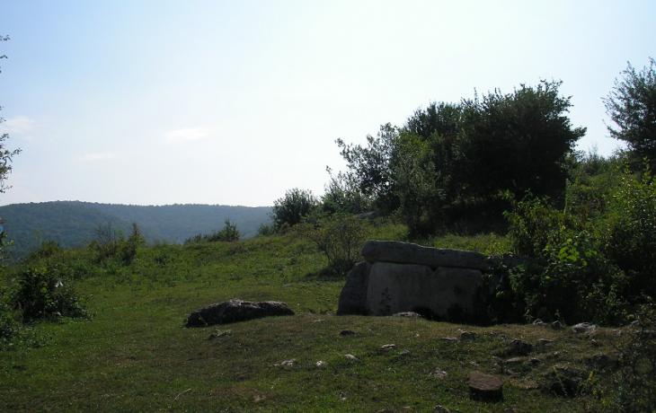 Дольмены, Кизинка