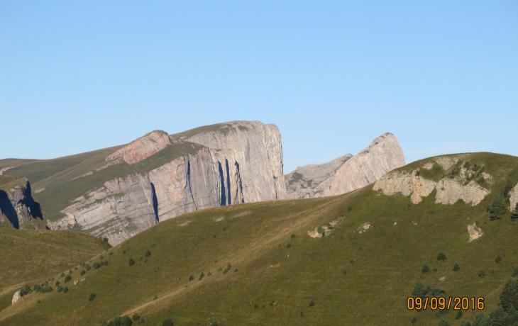 Чётовы врата, Тхач, Лаго наки